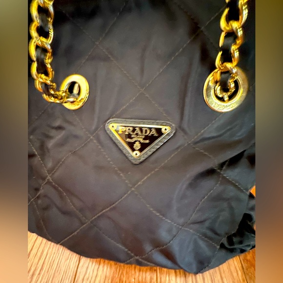 🎁 Prada Black Tessuto Nylon Quilted Handbag - Picture 5 of 5